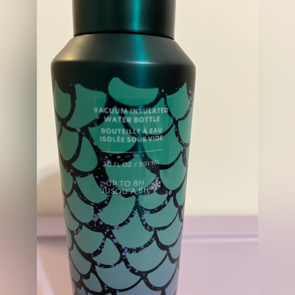 Starbucks 2025 Mermaid Scale Vacuum Insulated Water Bottle  NWT - Picture 2 of 3